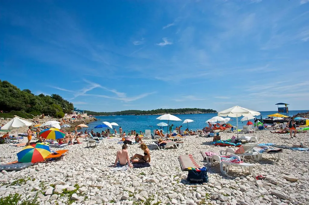 Verudela Villas Pula 3*,