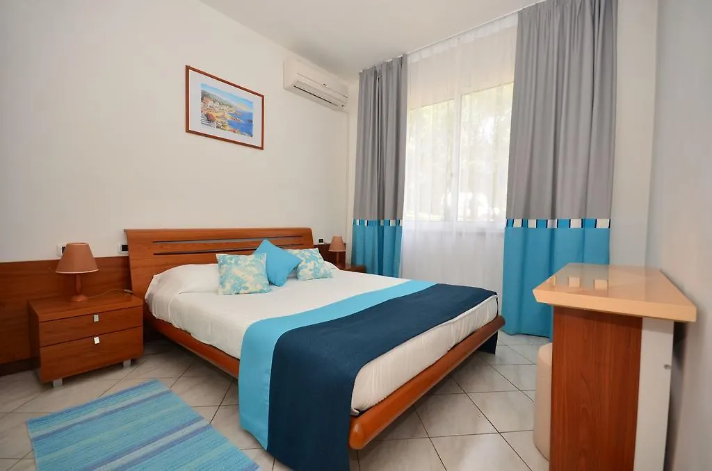 Verudela Villas Pula 3*,  Croatia